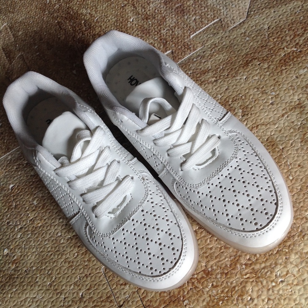 White light up sneakers